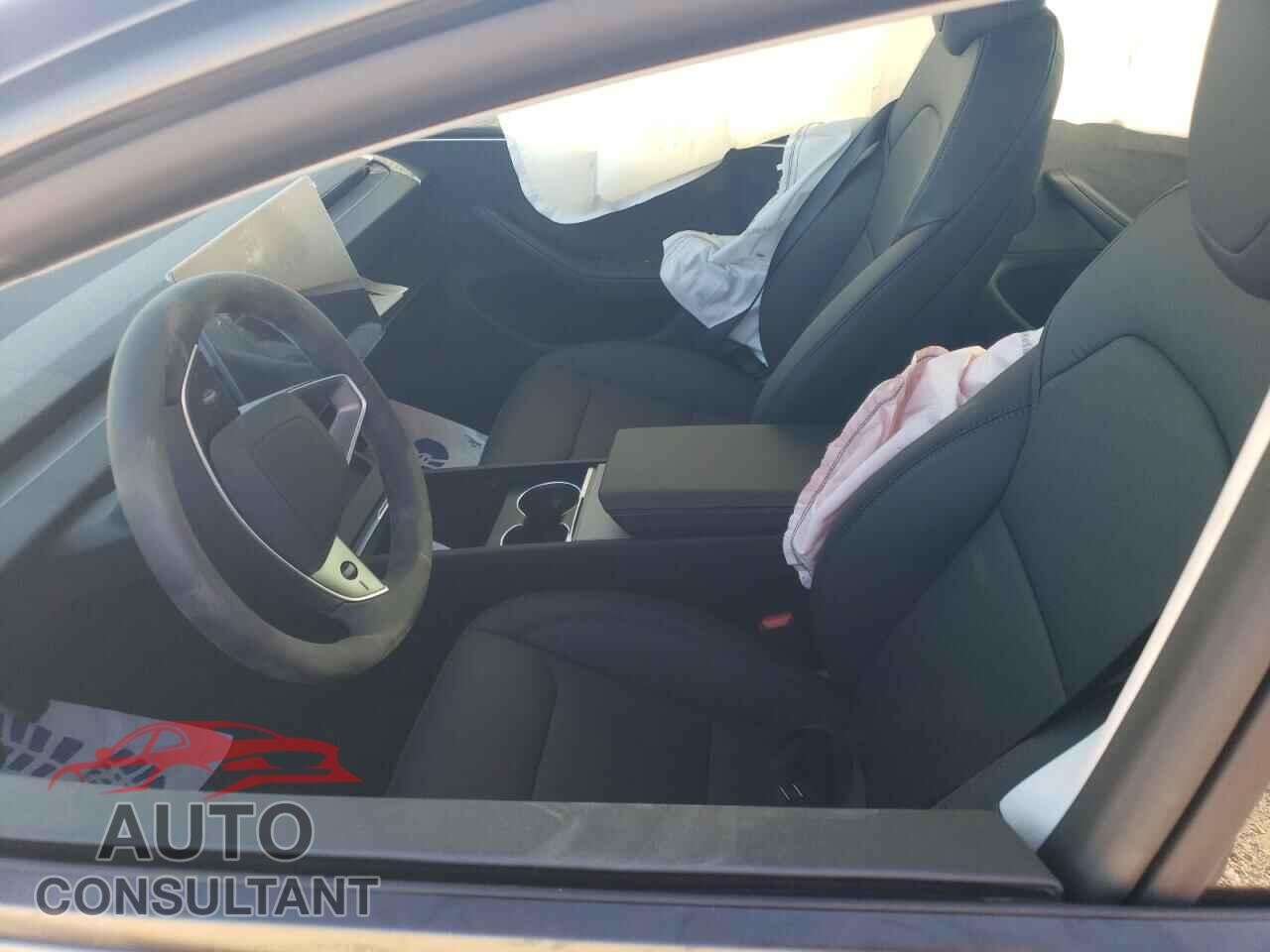 TESLA MODEL 3 2024 - 5YJ3E1EB2RF819461