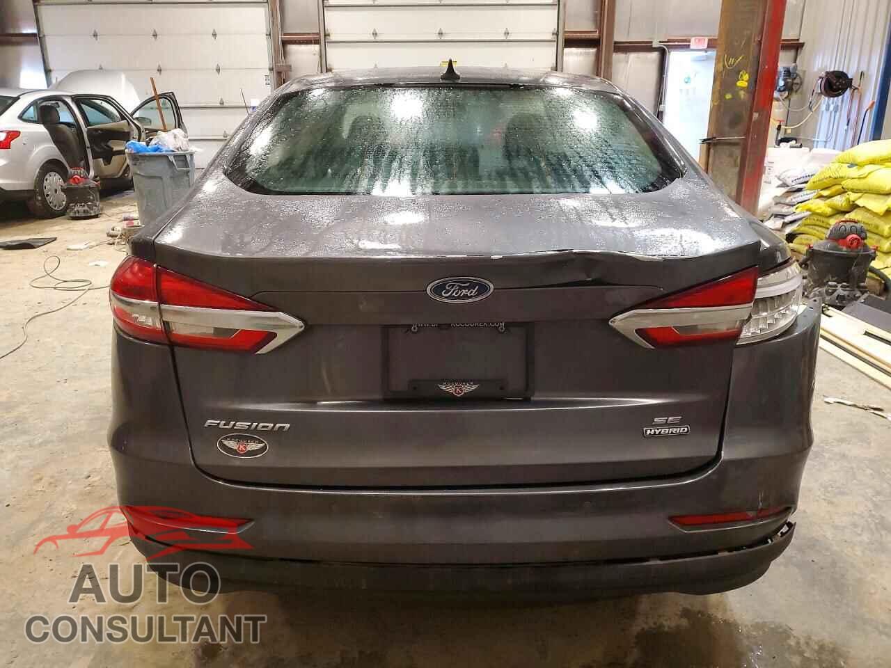 FORD FUSION 2020 - 3FA6P0LU5LR207935
