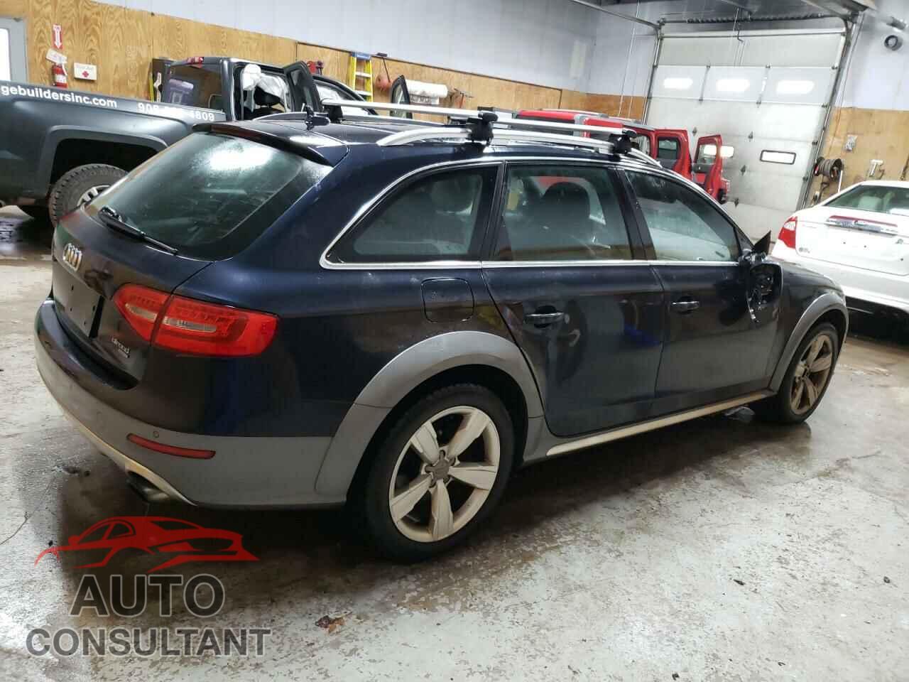 AUDI A4 2013 - WA1UFAFL2DA235145