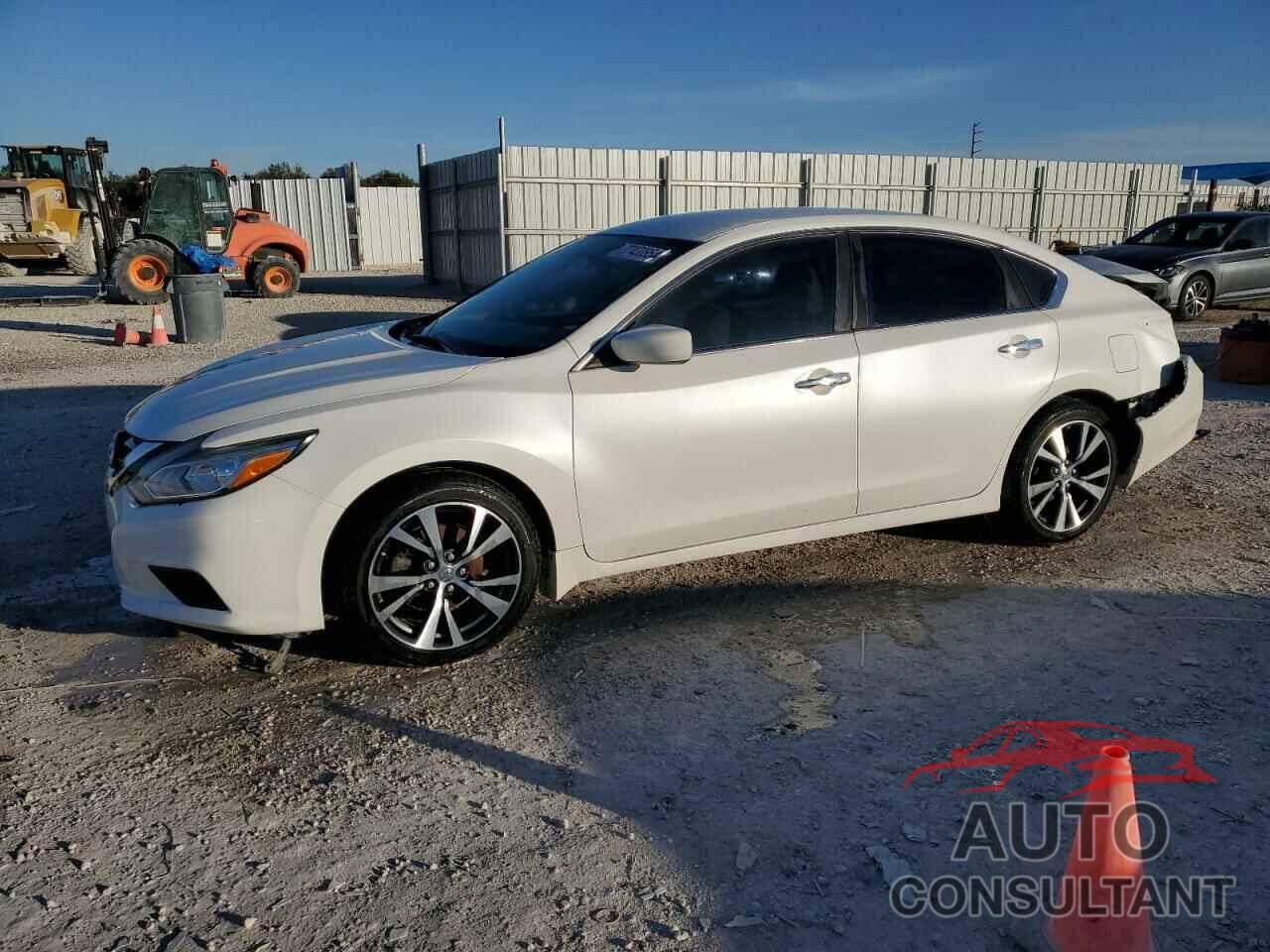 NISSAN ALTIMA 2017 - 1N4AL3AP4HN330320