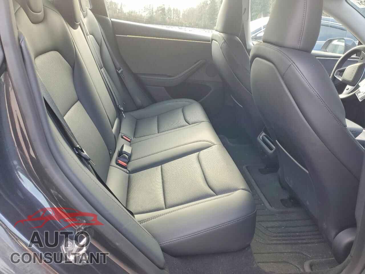 TESLA MODEL 3 2024 - 5YJ3E1EA9RF834241