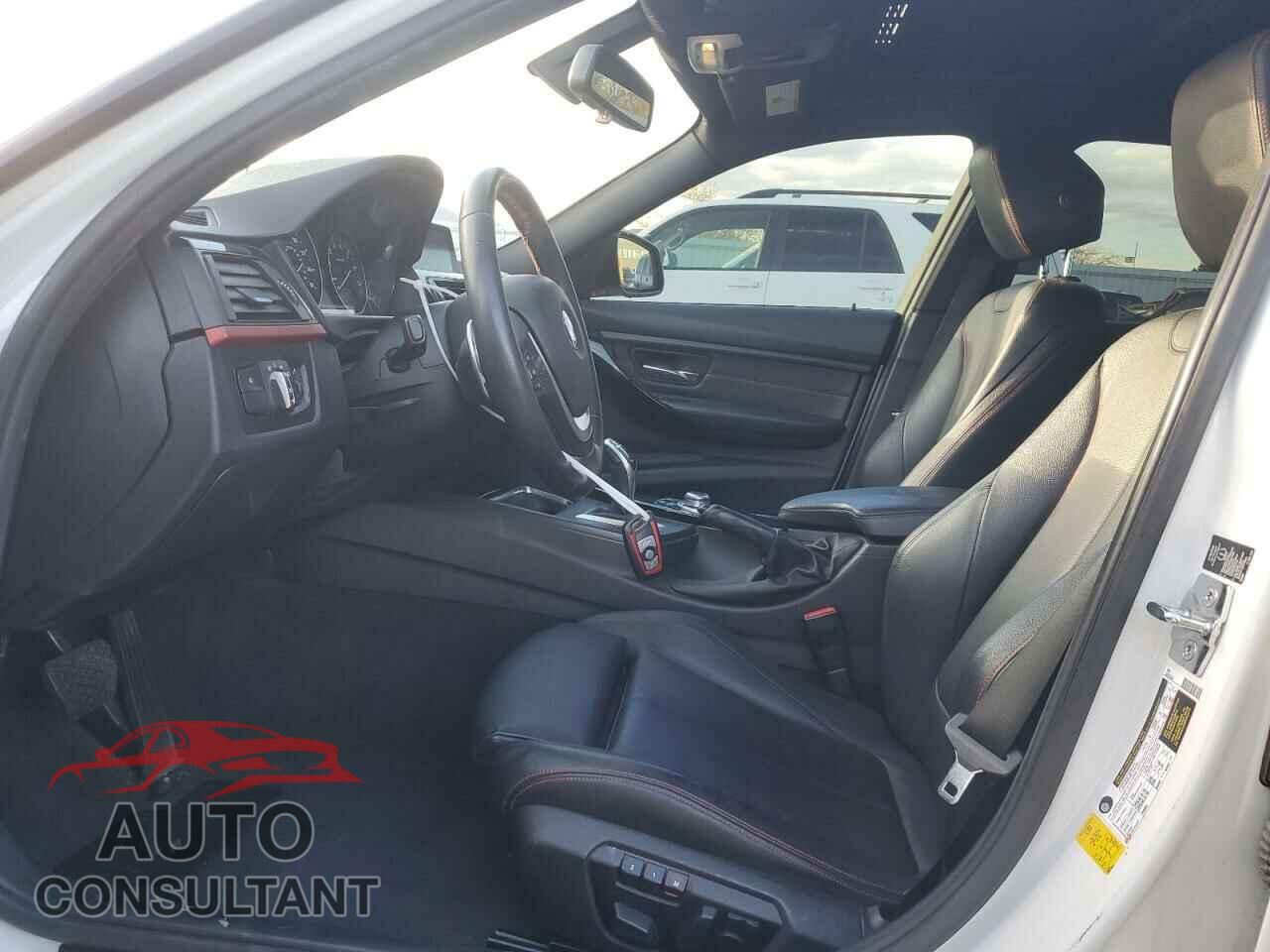BMW 3 SERIES 2012 - WBA3A5C53CF348176