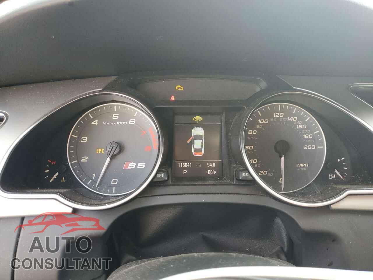 AUDI S5/RS5 2012 - WAUCVAFRXCA002277