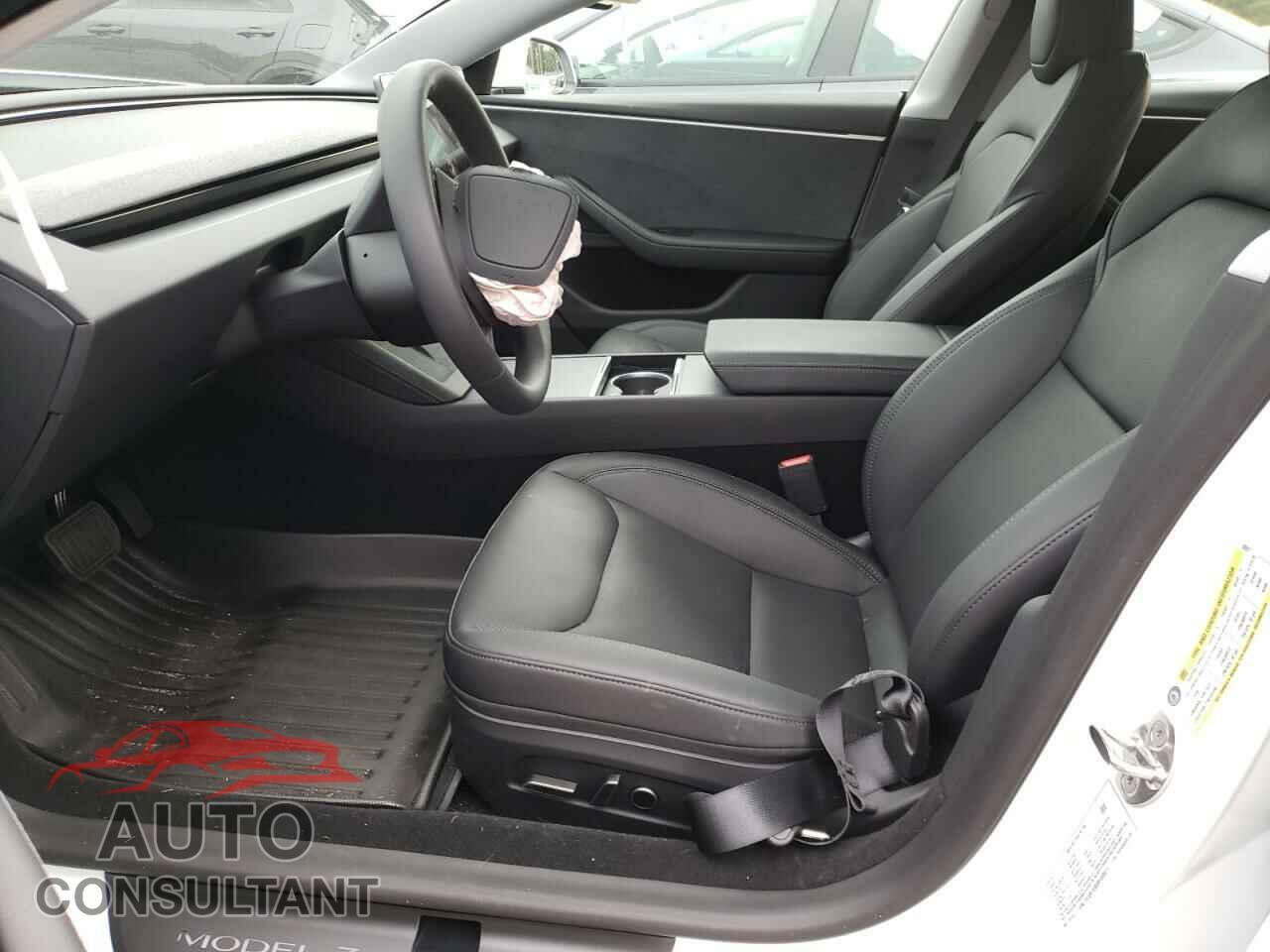 TESLA MODEL 3 2024 - 5YJ3E1EB3RF808971