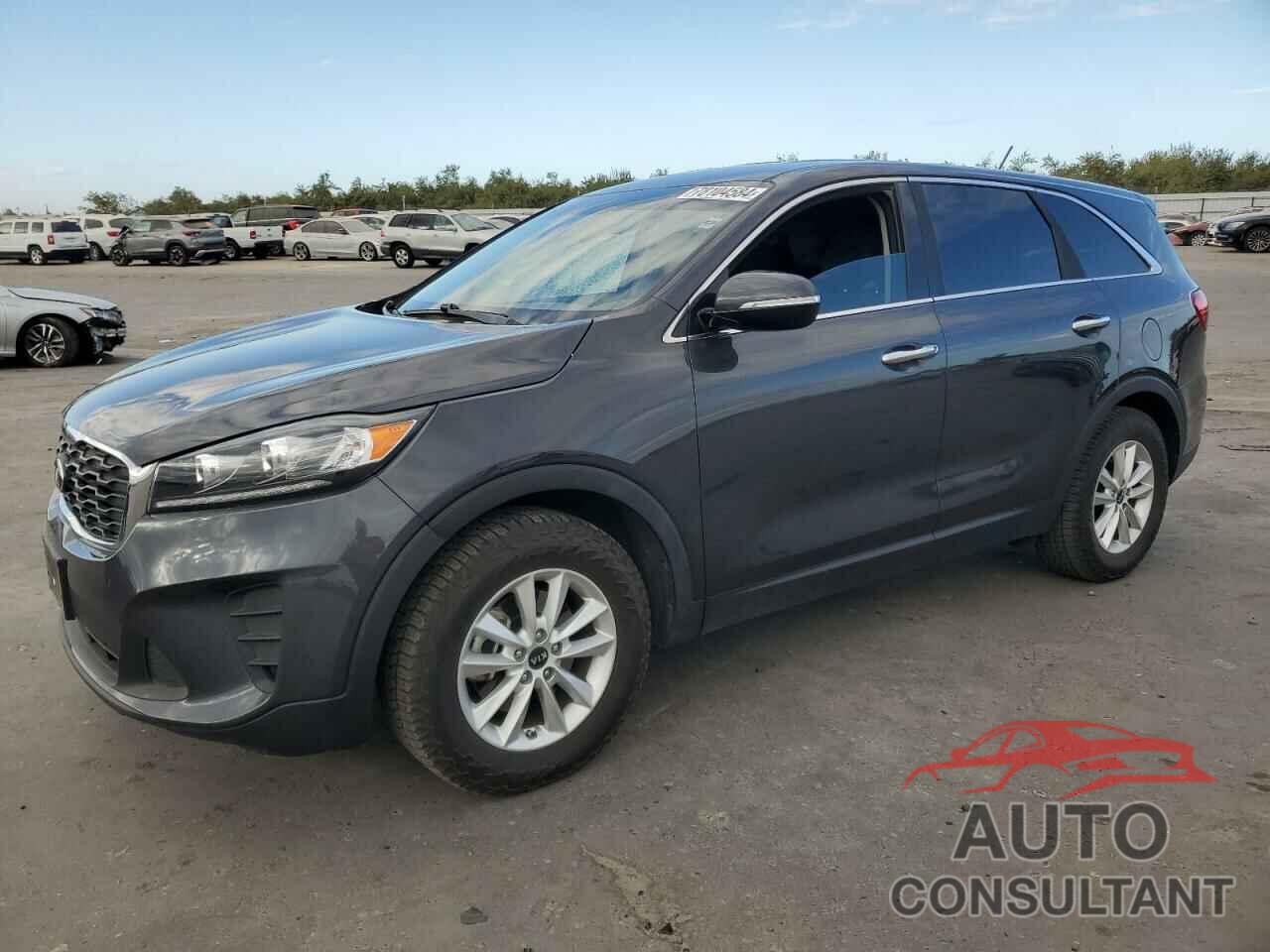 KIA SORENTO 2019 - 5XYPG4A37KG499807