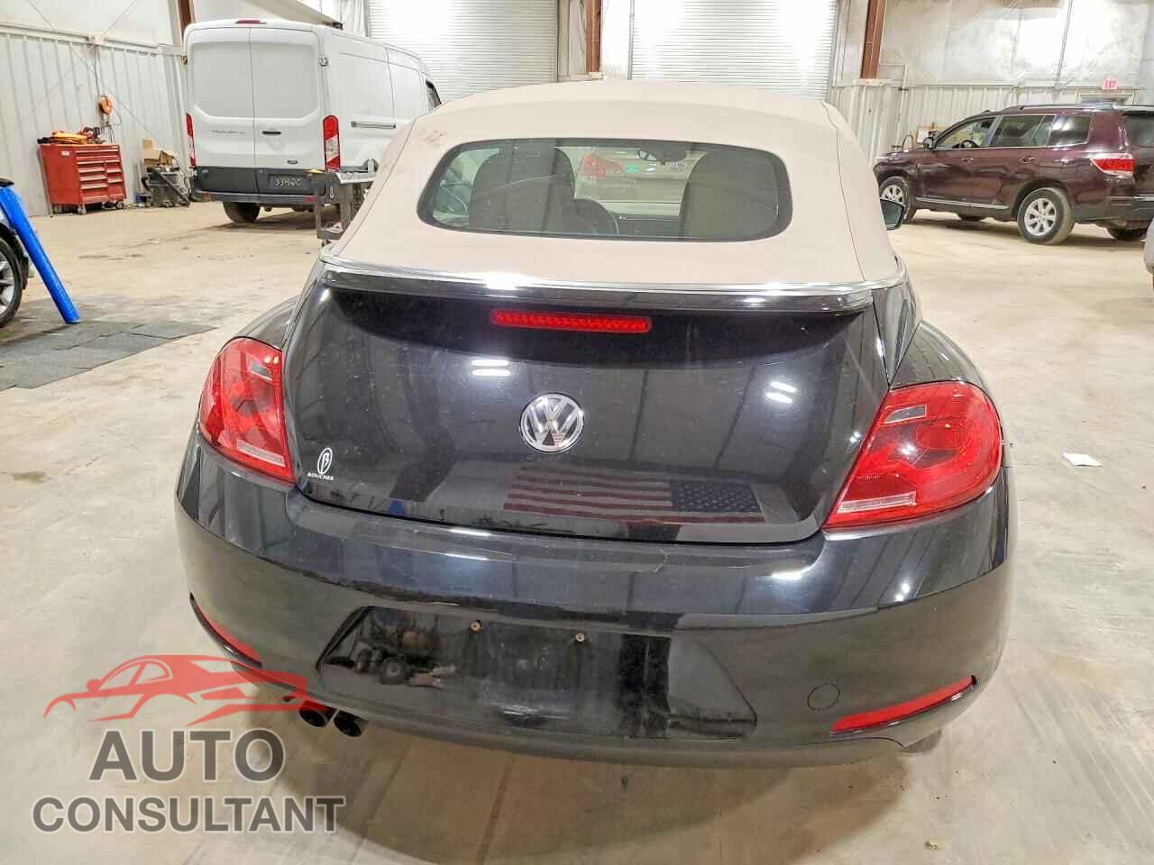 VOLKSWAGEN BEETLE 2013 - 3VW5P7AT2DM823659