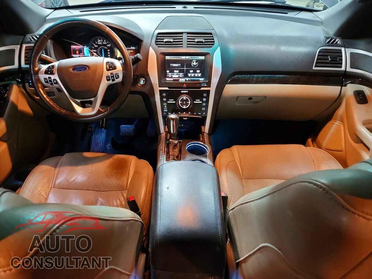 FORD EXPLORER 2011 - 1FMHK8F83BGA61129