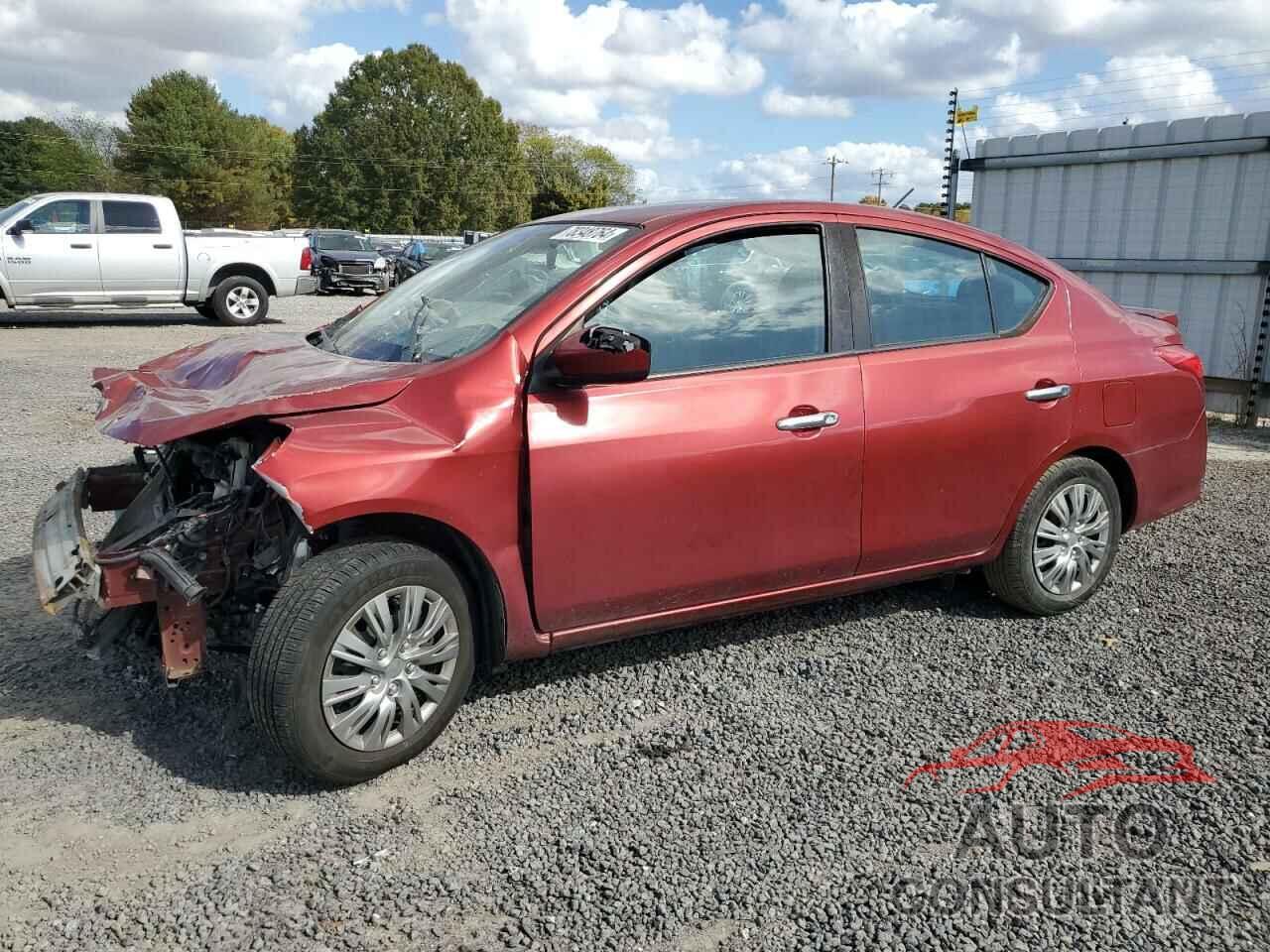 NISSAN VERSA 2018 - 3N1CN7AP0JL823750