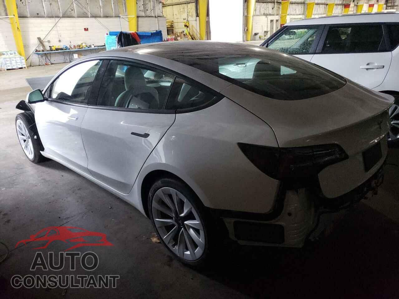 TESLA MODEL 3 2022 - 5YJ3E1EB0NF110358