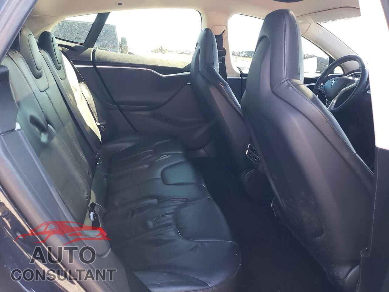 TESLA MODEL S 2013 - 5YJSA1DN9DFP13309