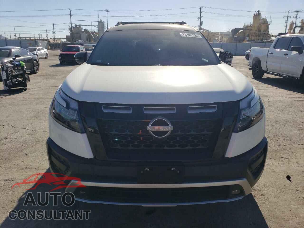 NISSAN PATHFINDER 2023 - 5N1DR3BD7PC256164