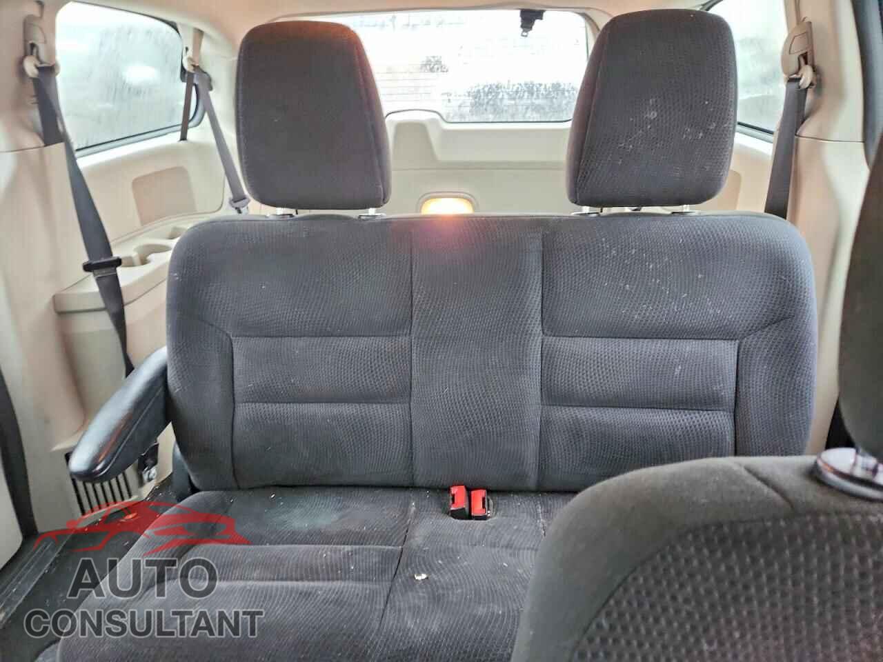 DODGE CARAVAN 2015 - 2C4RDGBG6FR511404