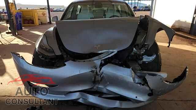 TESLA MODEL 3 2018 - 5YJ3E1EB7JF096209