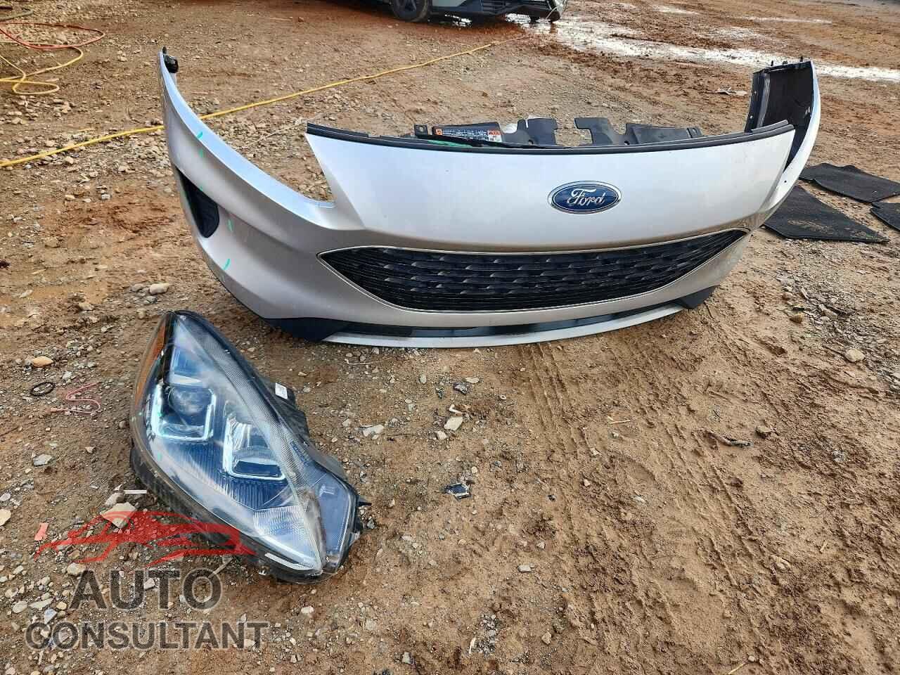FORD ESCAPE 2020 - 1FMCU0G61LUA46568
