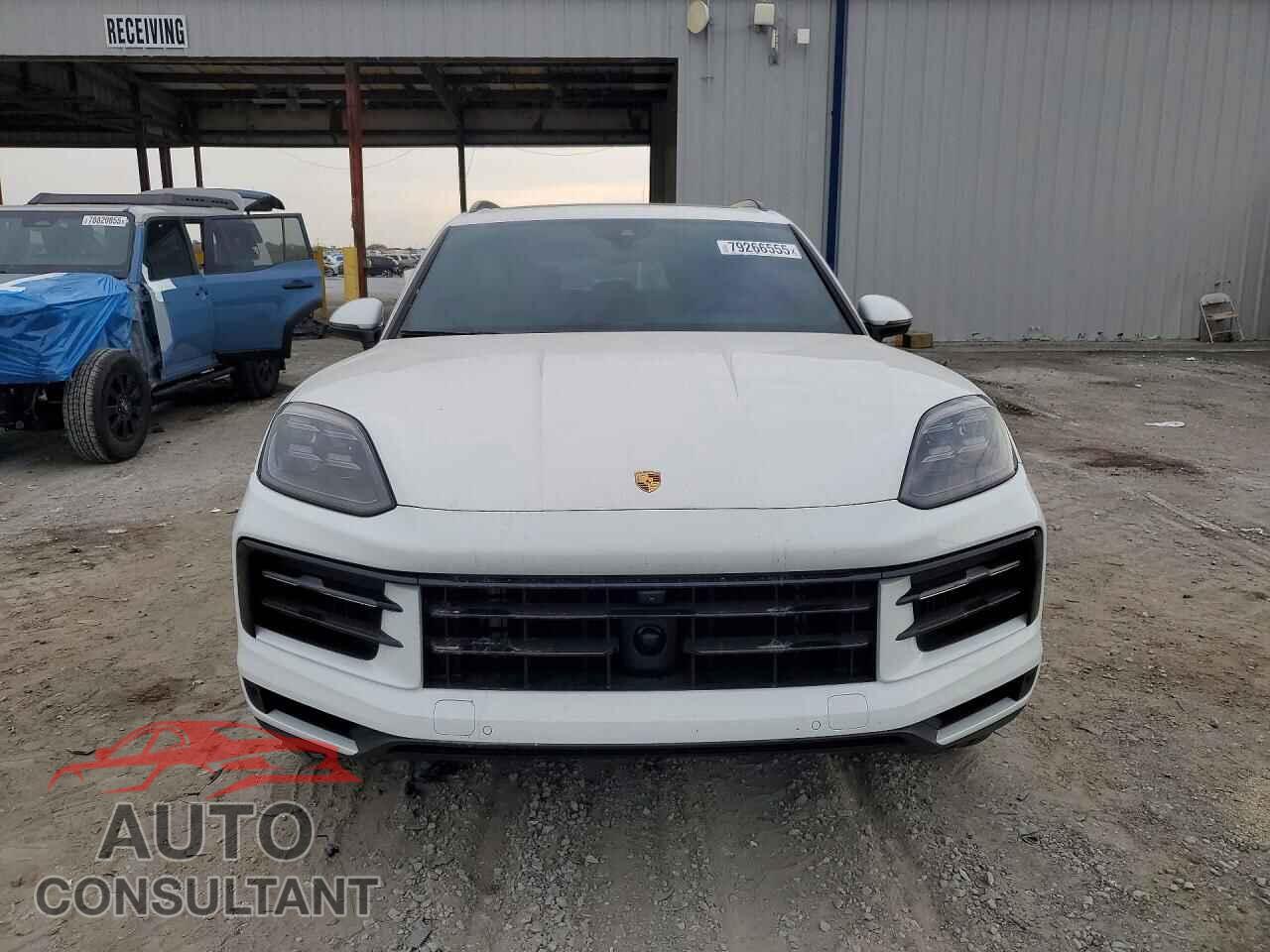 PORSCHE CAYENNE 2024 - WP1AA2AY9RDA10547