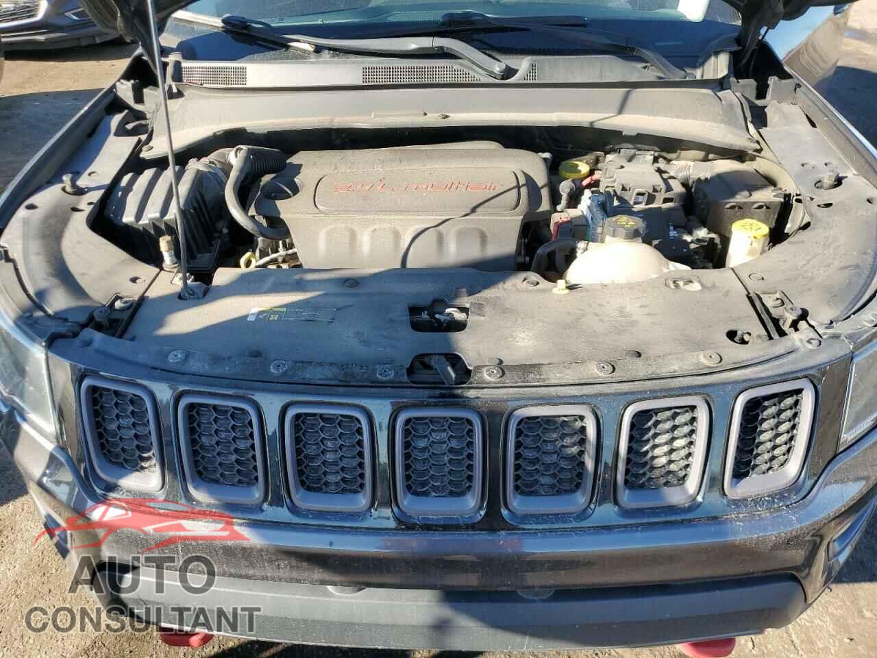 JEEP COMPASS 2018 - 3C4NJDDB4JT192663