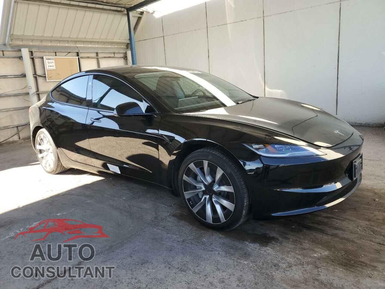 TESLA MODEL 3 2024 - 5YJ3E1EB5RF736011