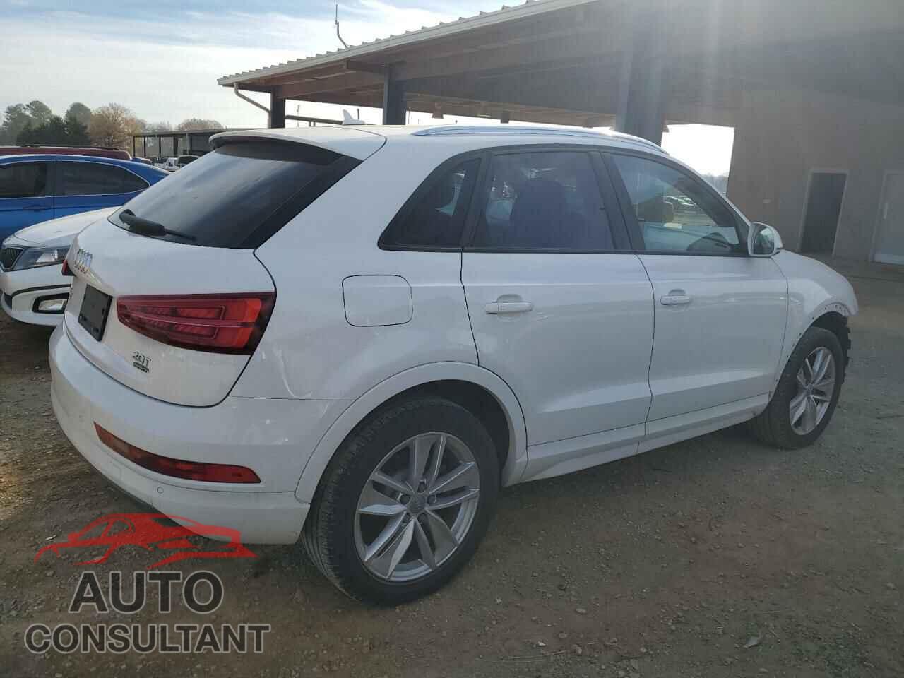 AUDI Q3 2017 - WA1ECCFS5HR009530