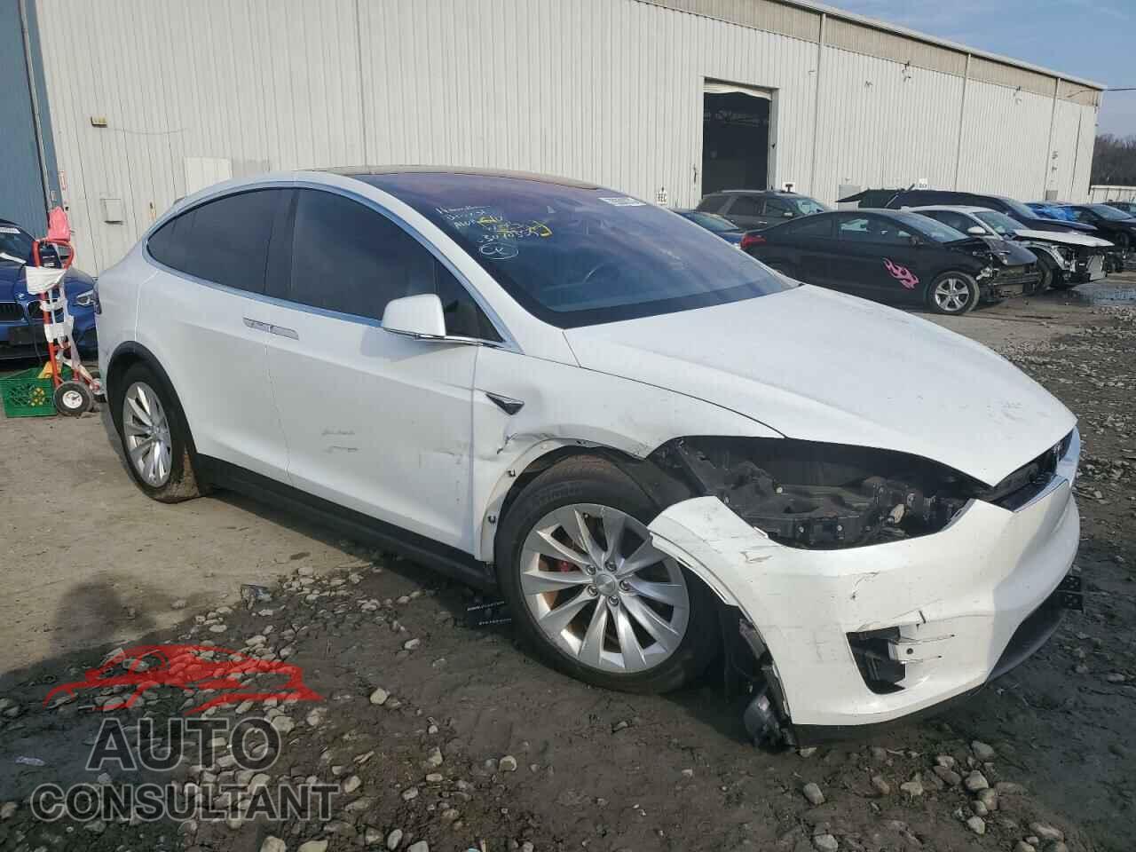 TESLA MODEL X 2016 - 5YJXCAE25GF020407