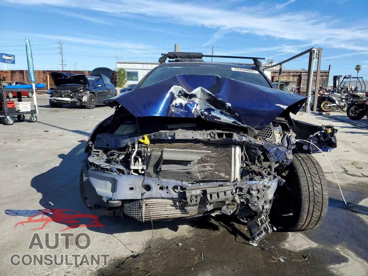 FORD FOCUS 2017 - 1FADP3L90HL237452