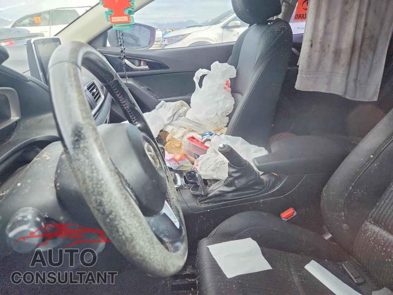 MAZDA 3 2016 - JM1BM1M76G1341868