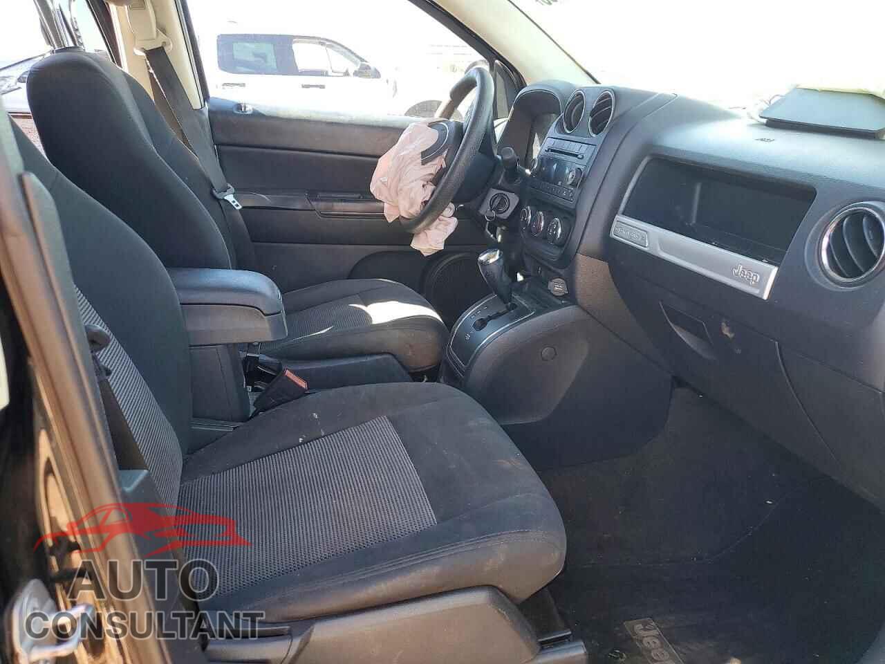 JEEP COMPASS 2014 - 1C4NJCBA2ED843286