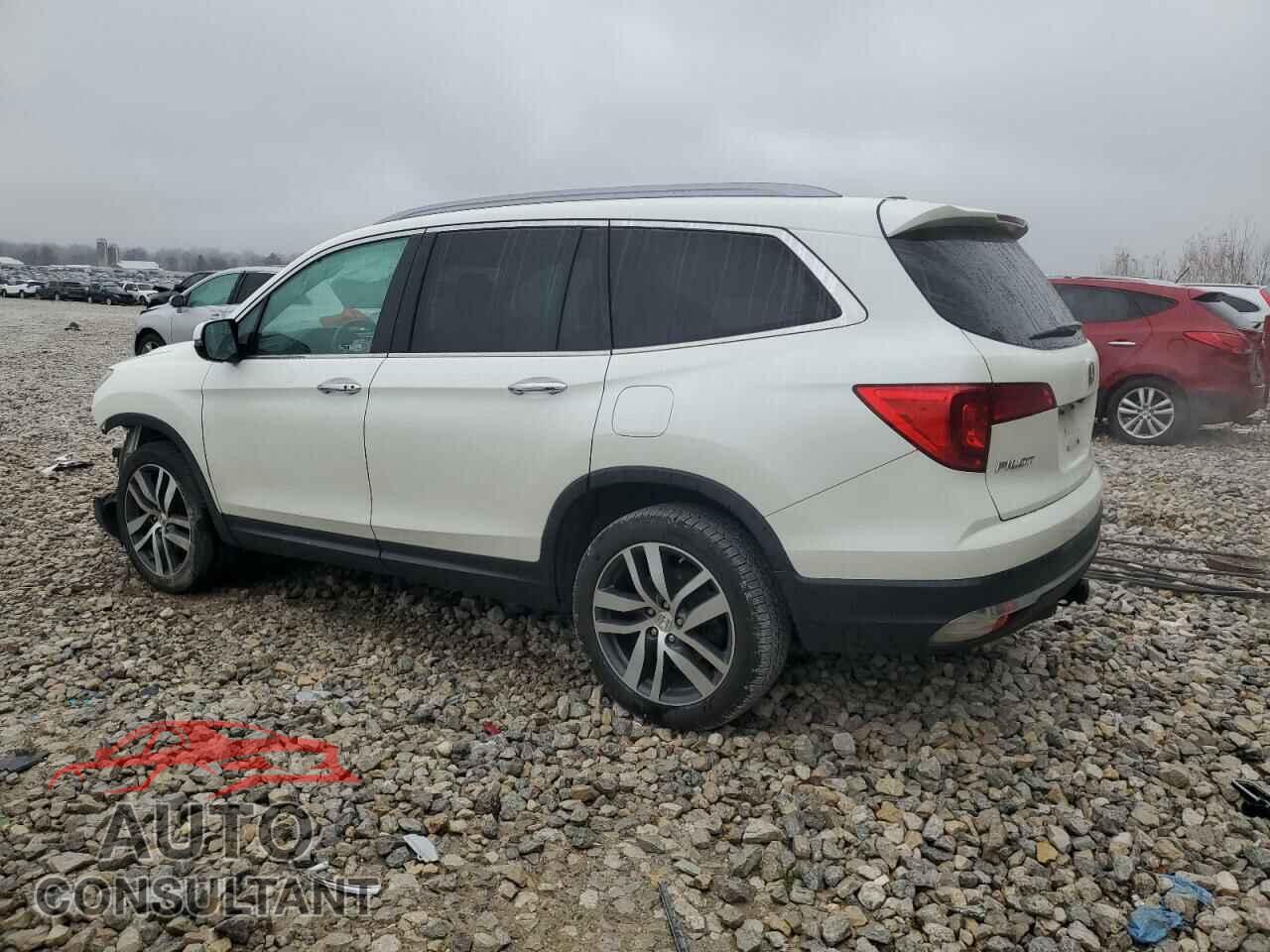 HONDA PILOT 2017 - 5FNYF6H07HB103275