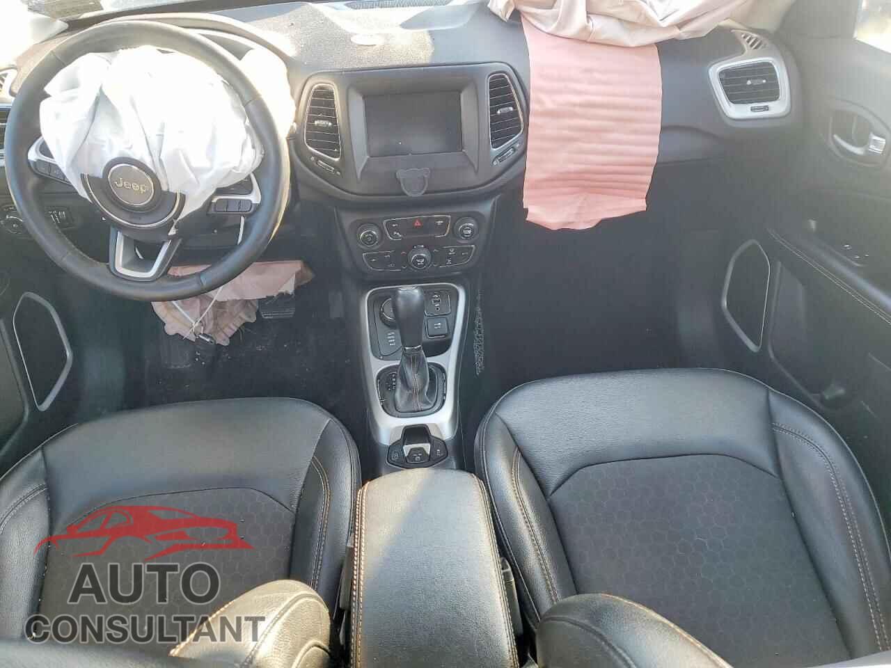 JEEP COMPASS 2019 - 3C4NJDBB7KT690554