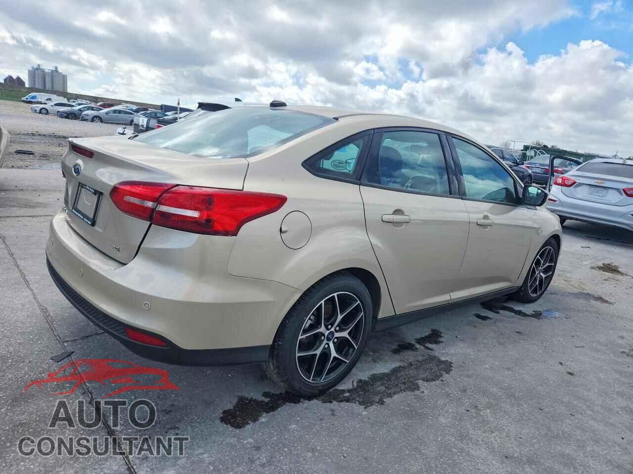 FORD FOCUS 2017 - 1FADP3H21HL316057