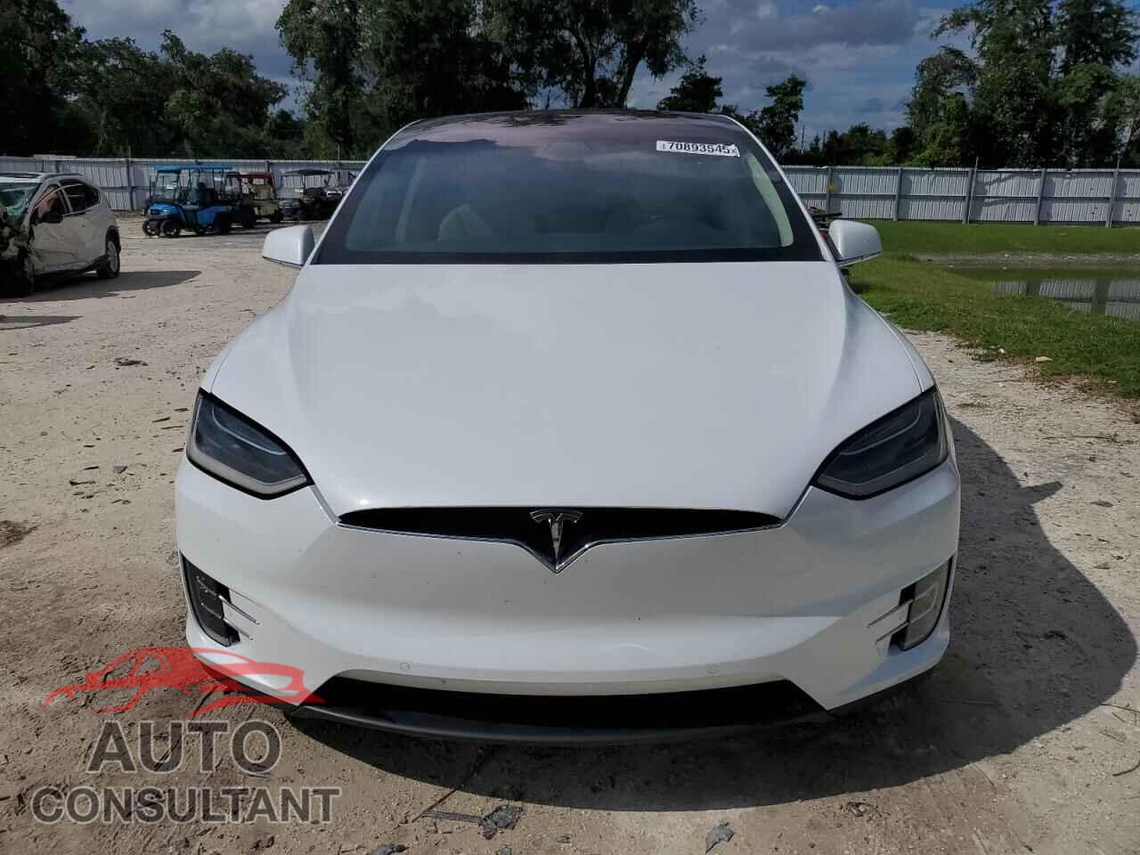 TESLA MODEL X 2018 - 5YJXCBE20JF103871