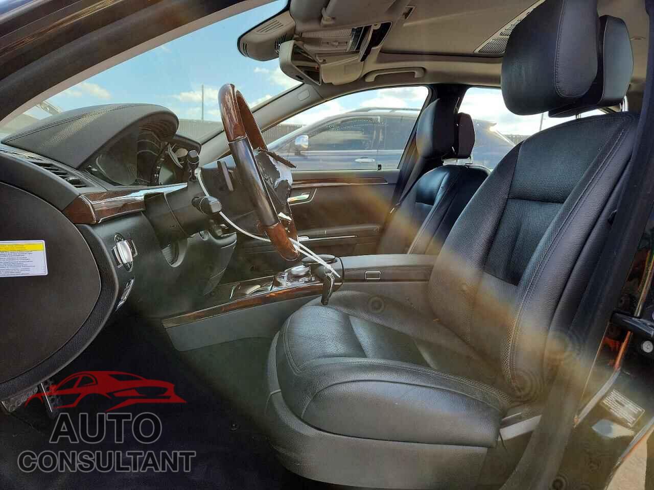 MERCEDES-BENZ S-CLASS 2012 - WDDNG7DB1CA460875
