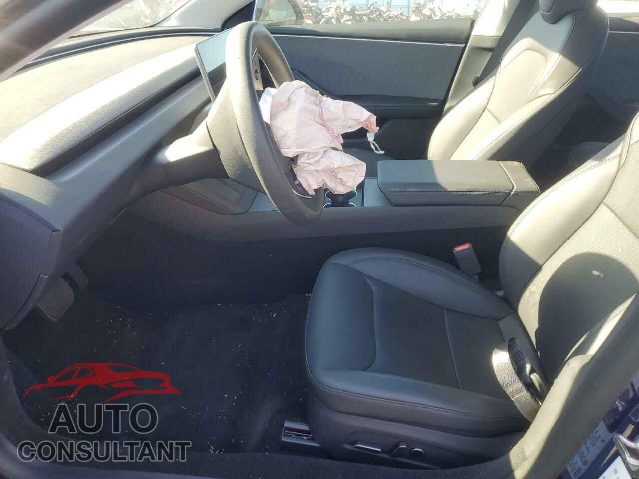 TESLA MODEL 3 2024 - 5YJ3E1EA2RF744087