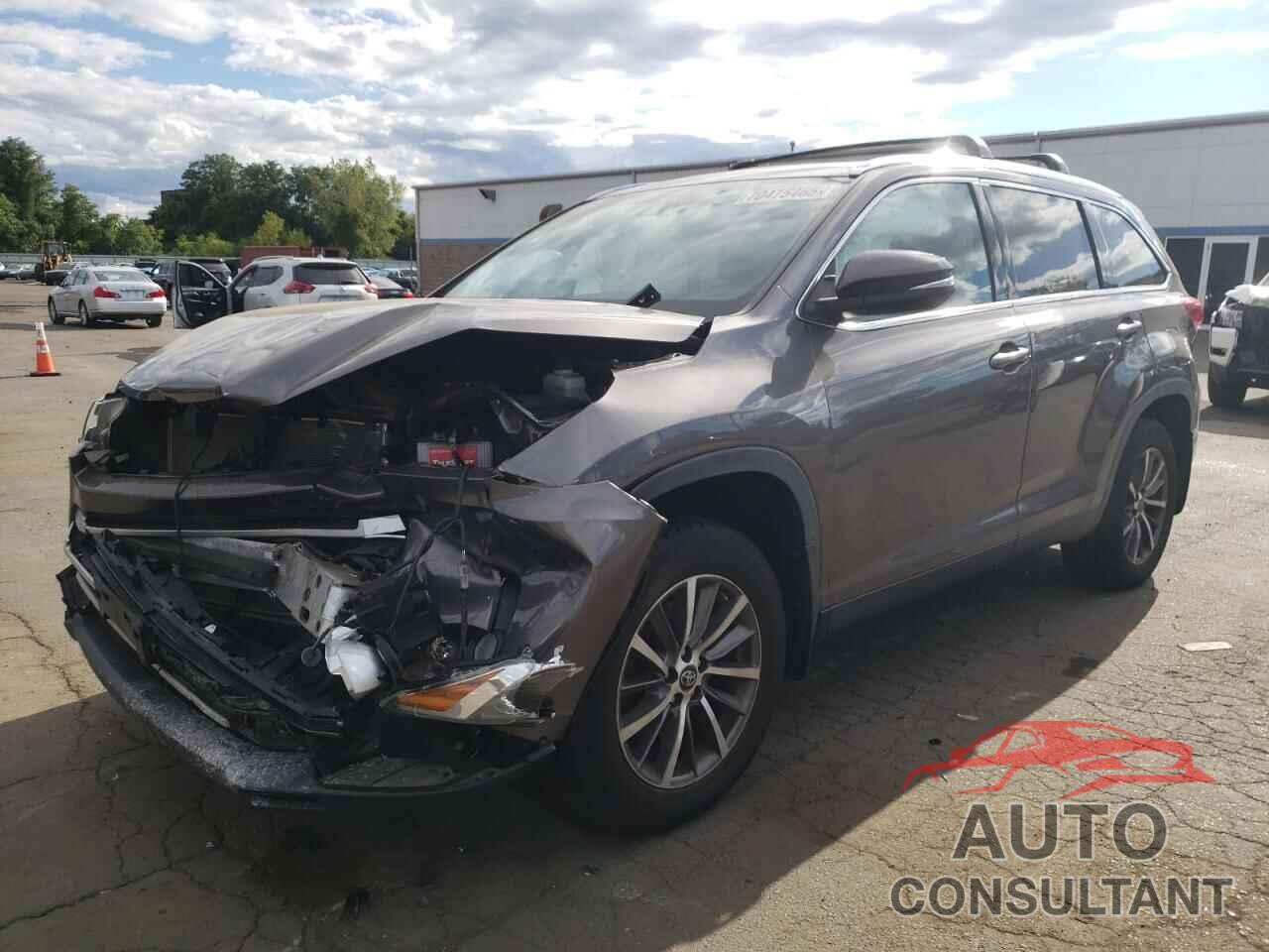TOYOTA HIGHLANDER 2019 - 5TDJZRFH7KS591827