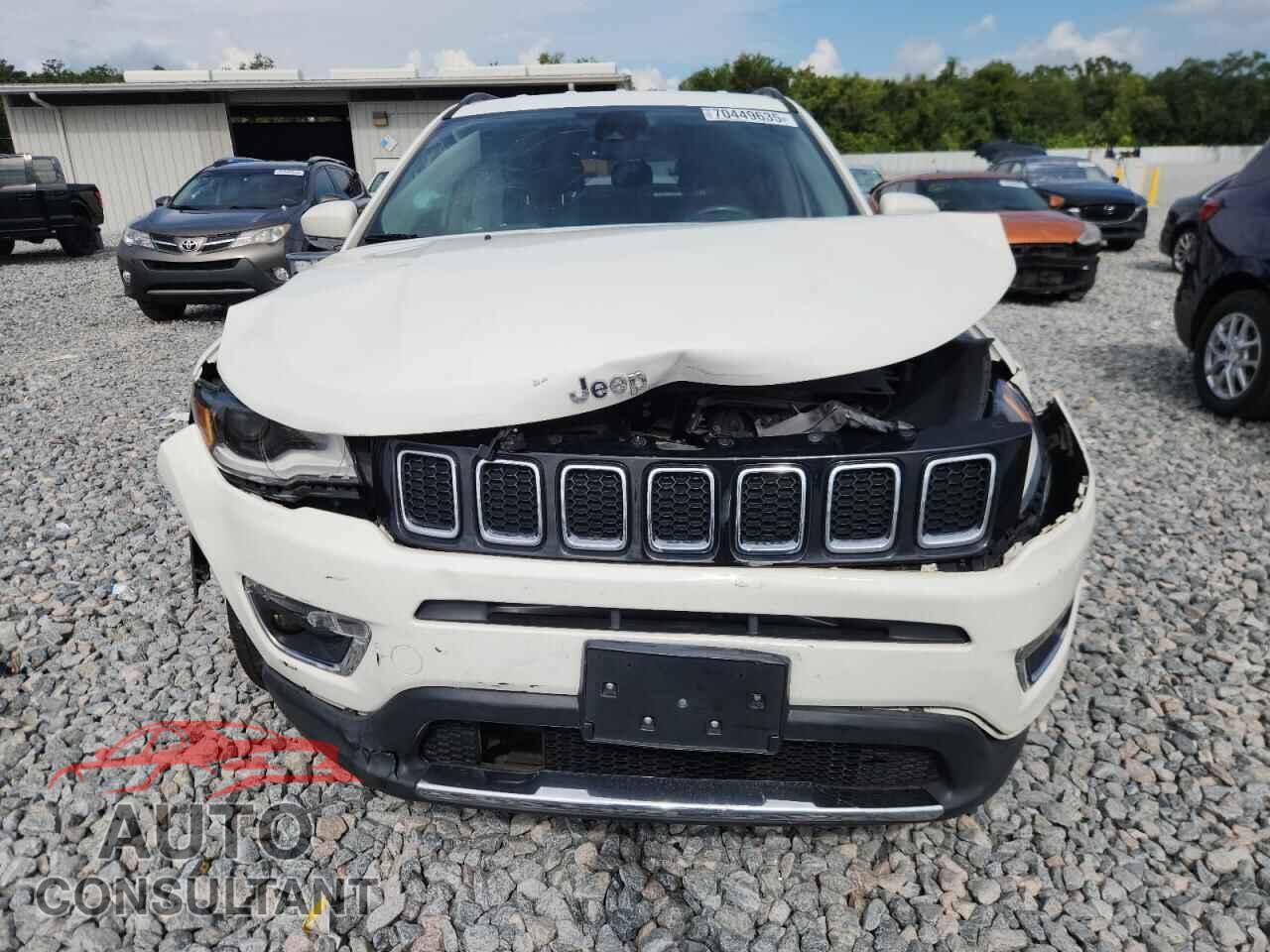 JEEP COMPASS 2018 - 3C4NJCCB7JT362204
