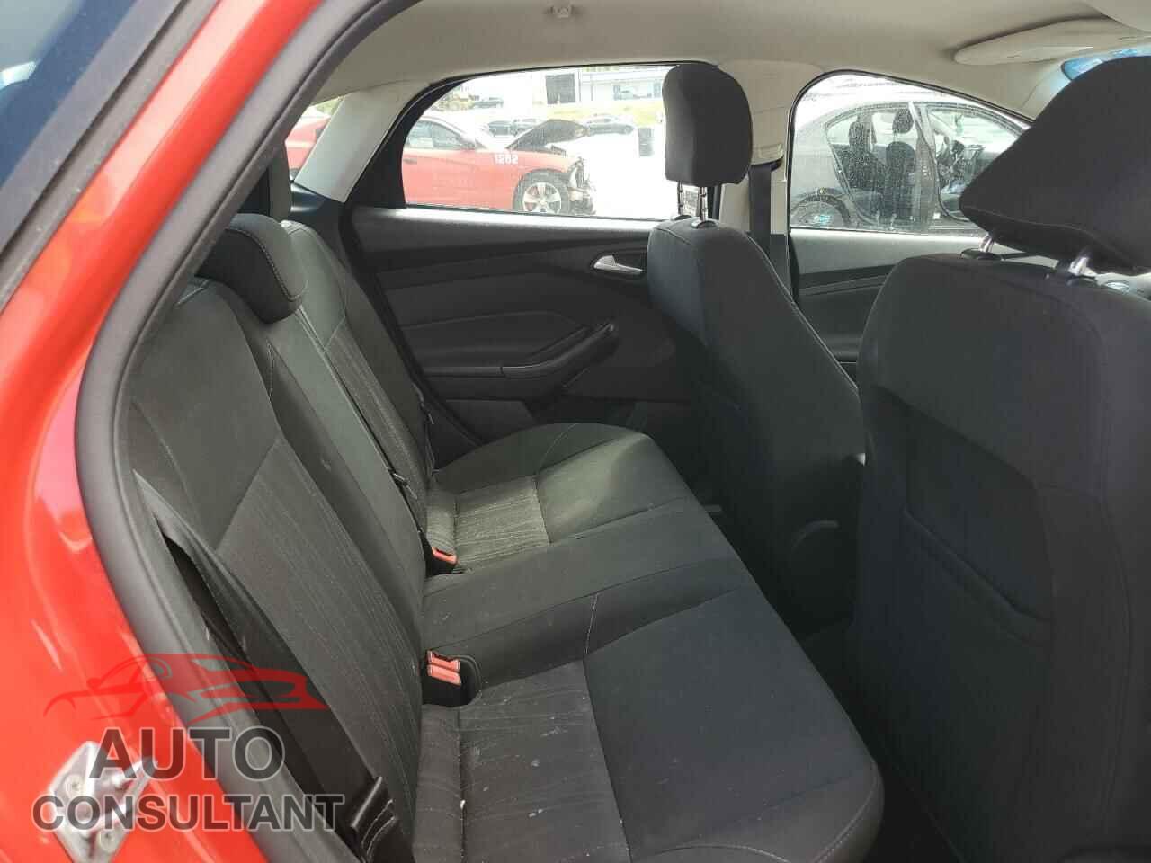 FORD FOCUS 2017 - 1FADP3F22HL315079