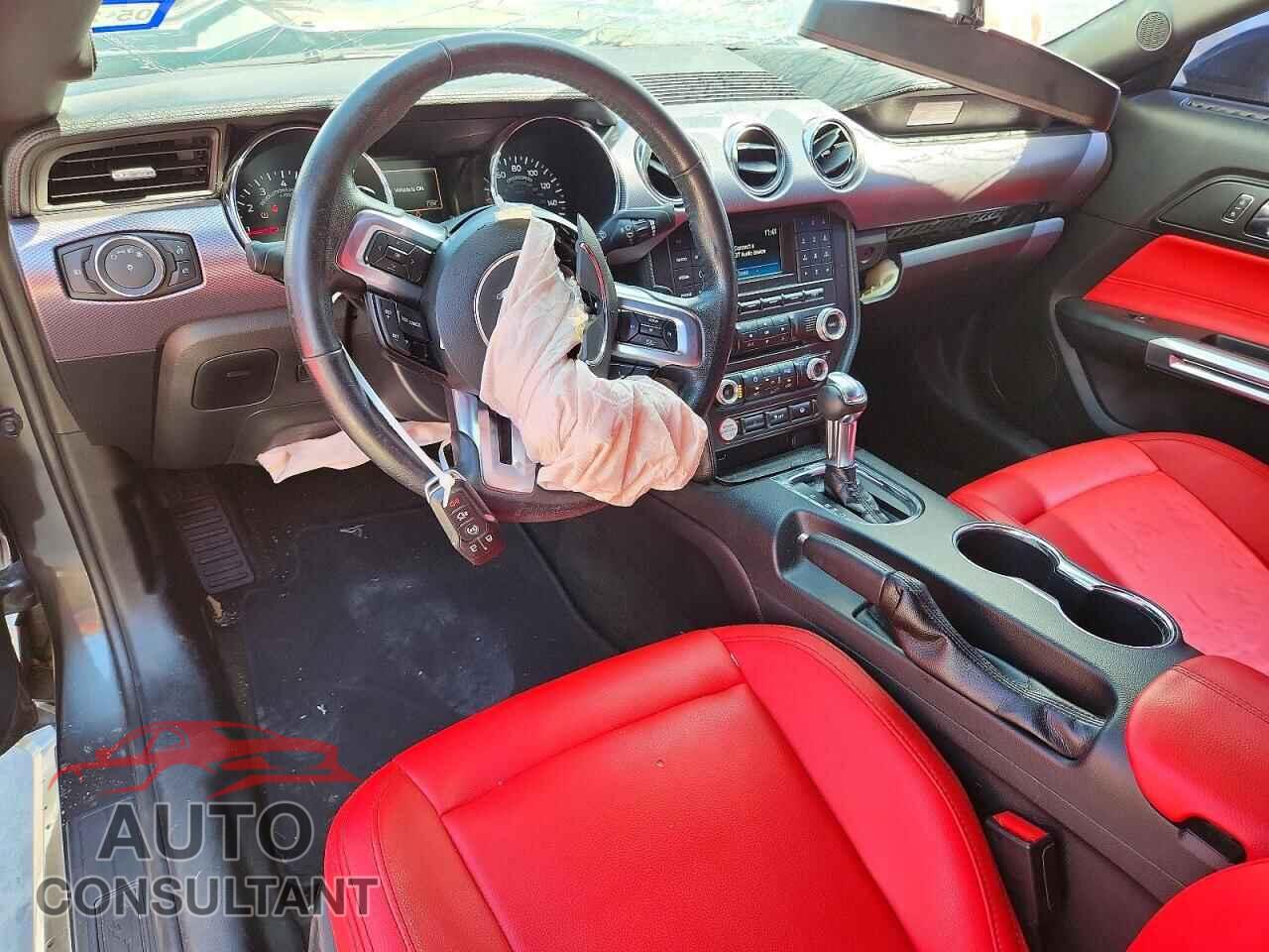 FORD MUSTANG 2017 - 1FA6P8TH2H5358257