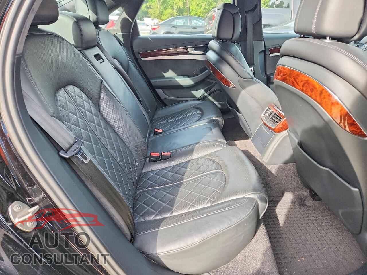 AUDI S8 2014 - WAUD2AFD8EN007846
