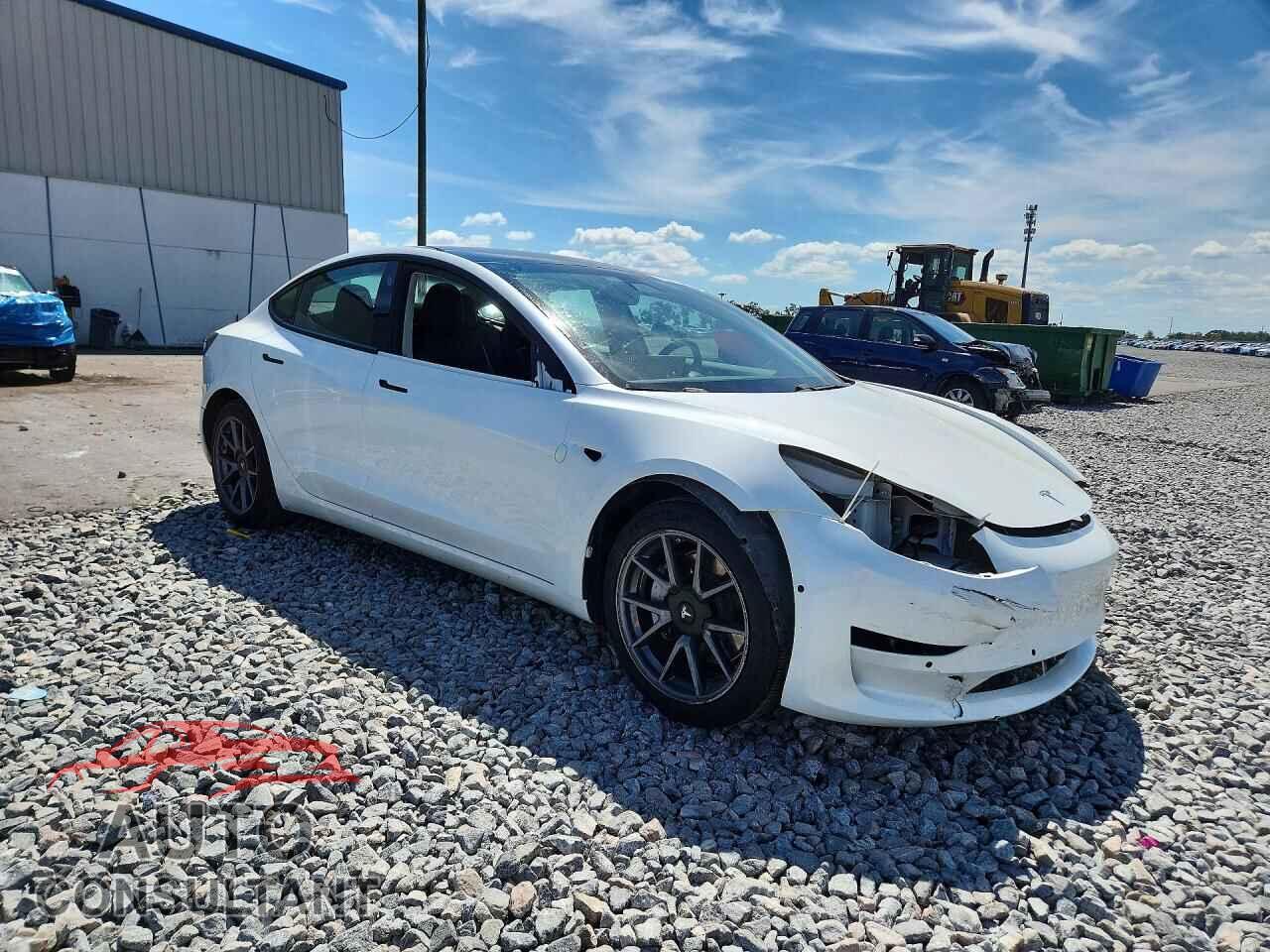 TESLA MODEL 3 2021 - 5YJ3E1EA0MF859876
