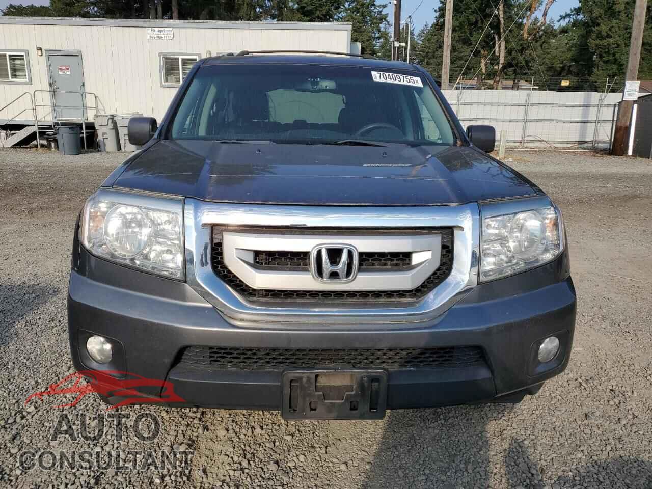 HONDA PILOT 2011 - 5FNYF4H48BB102585