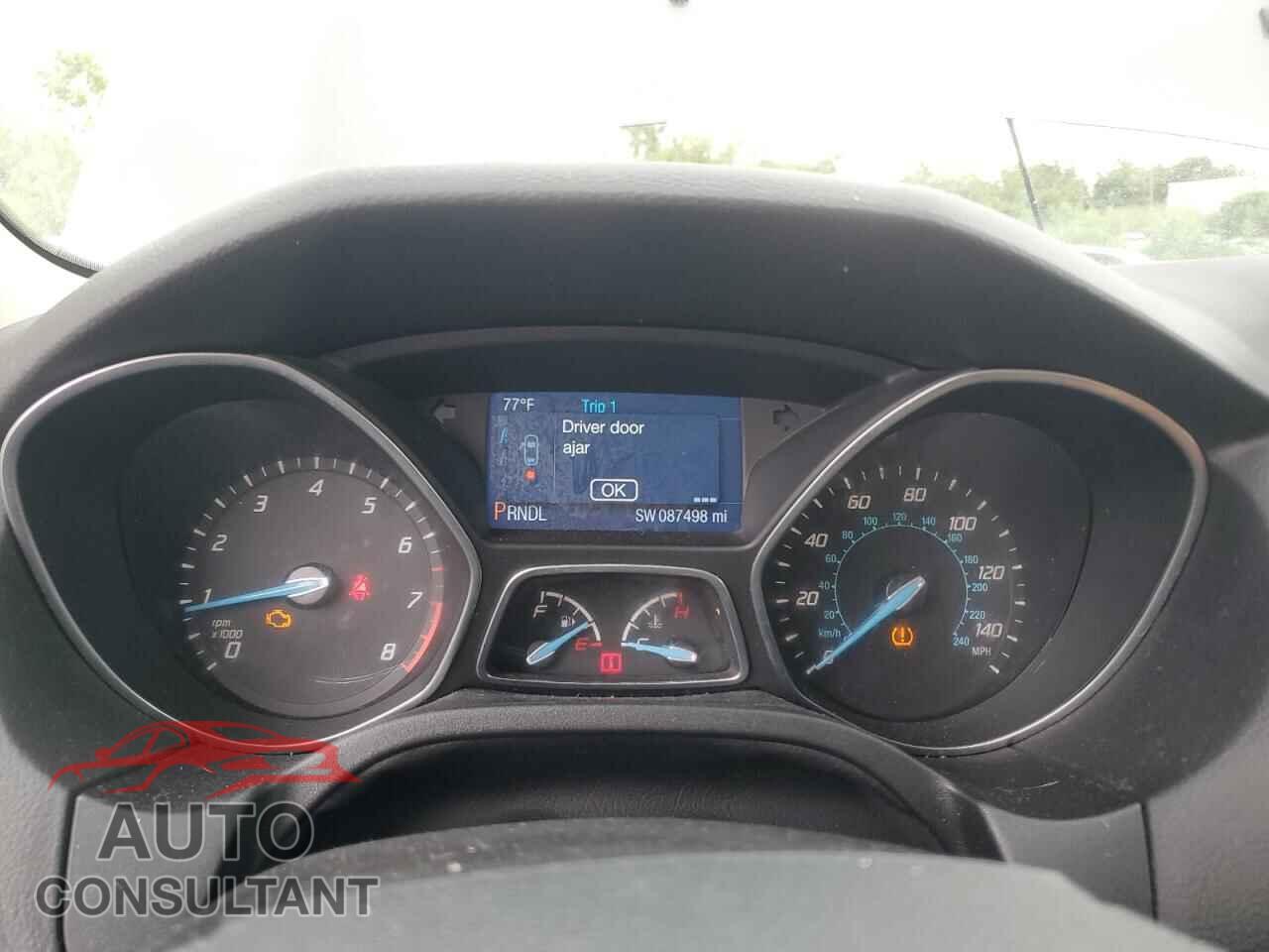 FORD FOCUS 2014 - 1FADP3F27EL388914