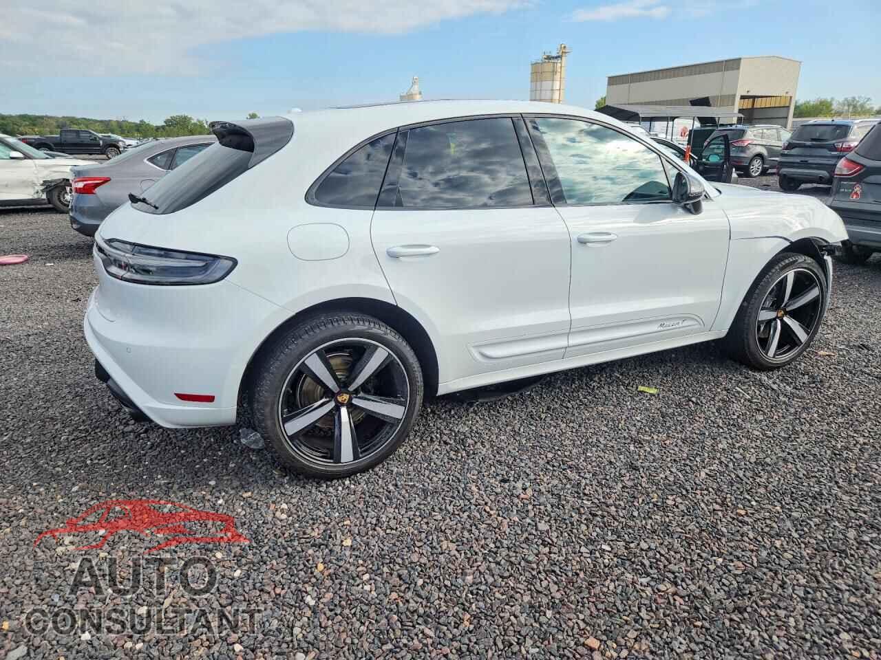 PORSCHE MACAN 2024 - WP1AA2A52RLB08427