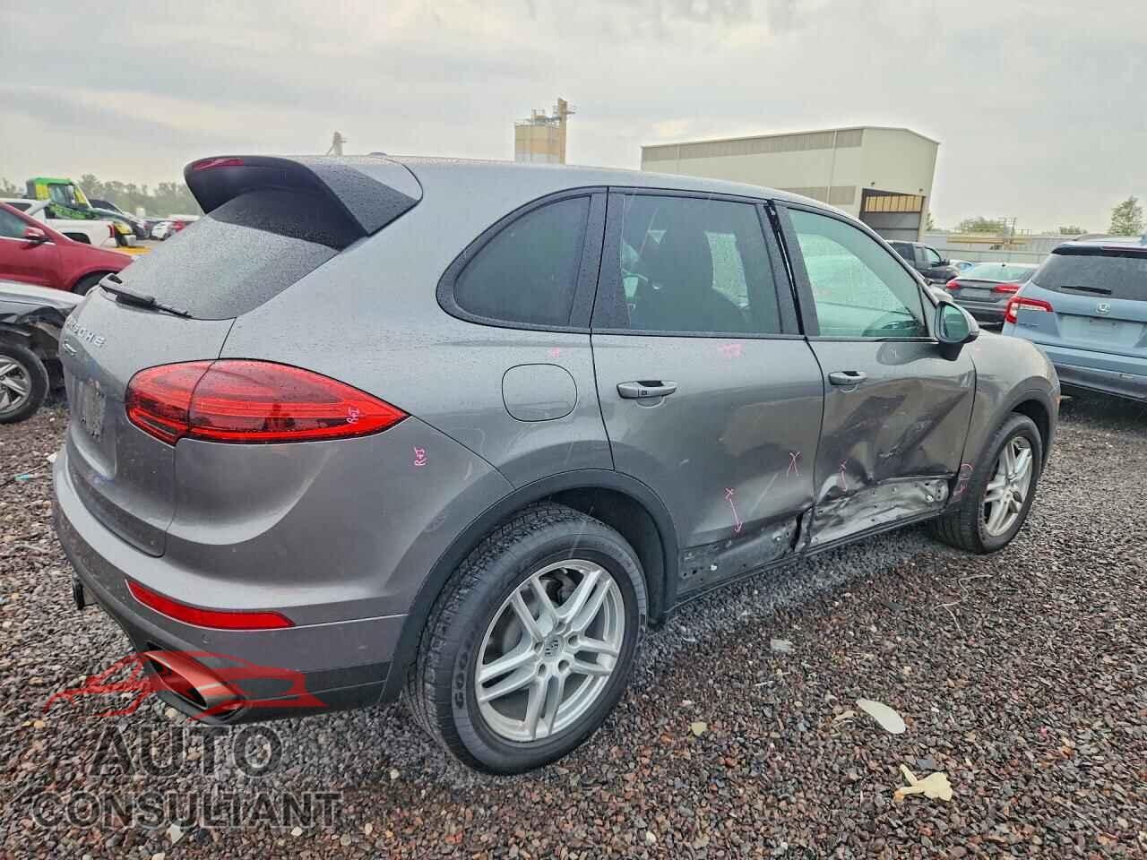 PORSCHE CAYENNE 2018 - WP1AA2A25JKA06443