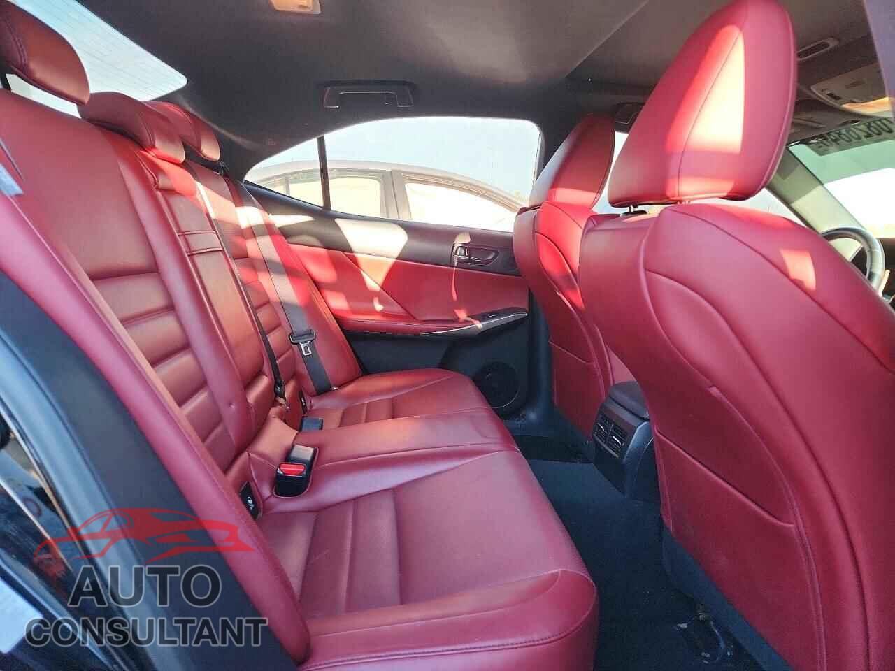 LEXUS IS 2015 - JTHCE1D29F5010097
