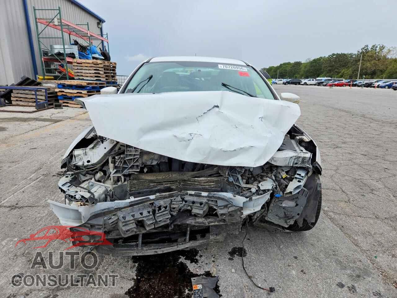 FORD FOCUS 2015 - 1FADP3F24FL343849