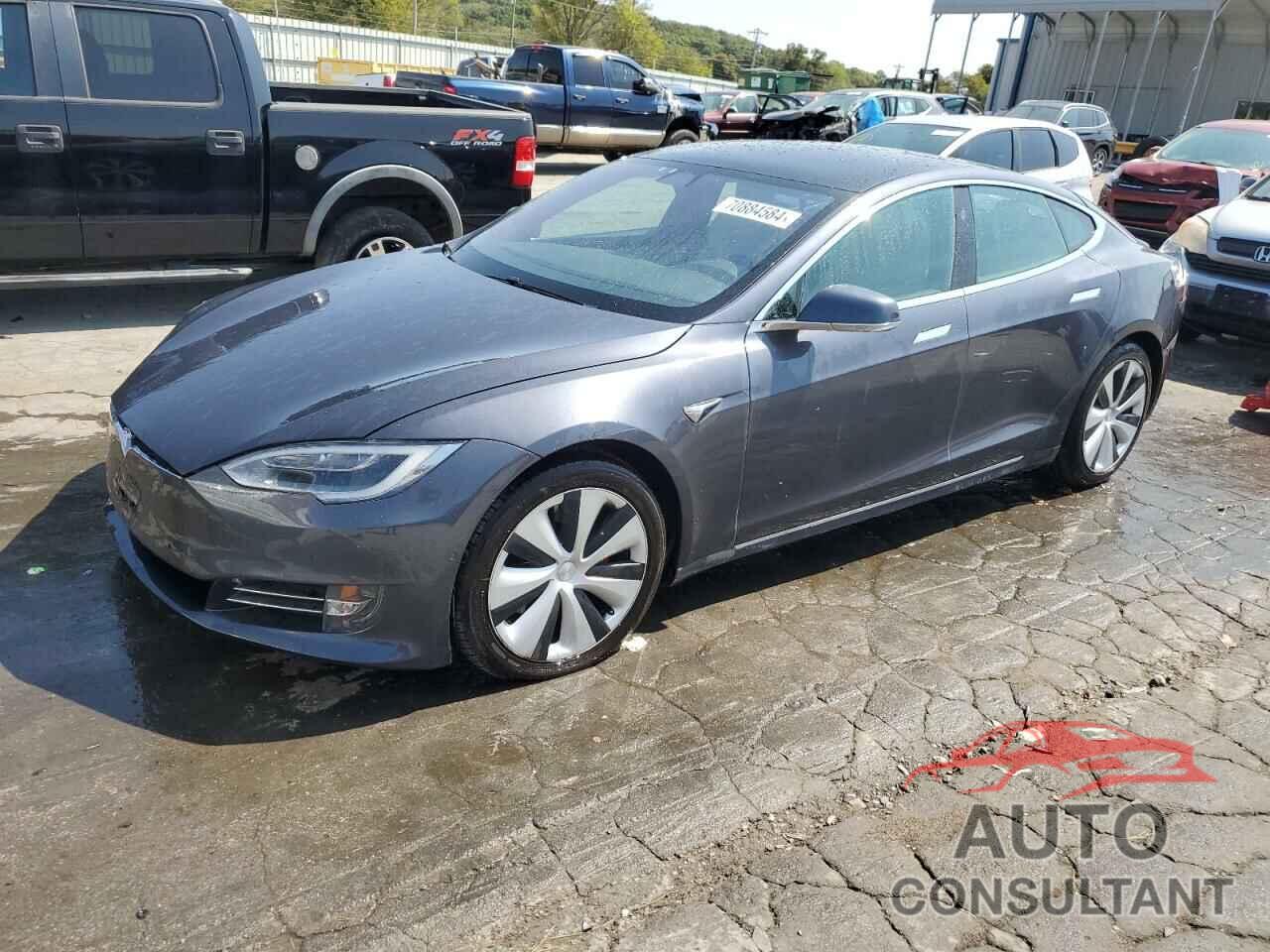 TESLA MODEL S 2020 - 5YJSA1E40LF390594