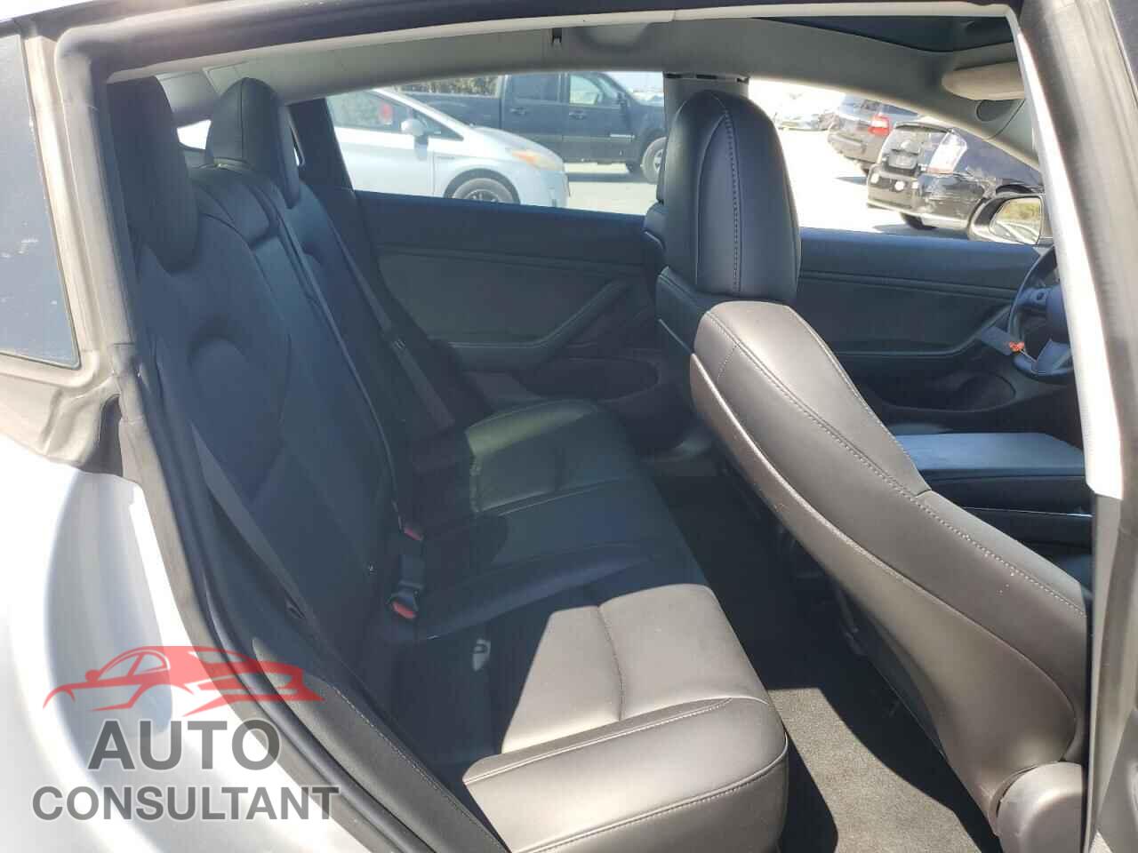 TESLA MODEL 3 2018 - 5YJ3E1EA0JF060868