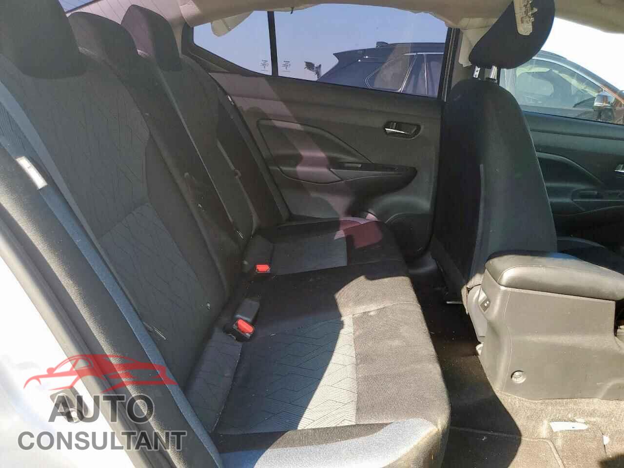 NISSAN VERSA 2023 - 3N1CN8EV7PL851147