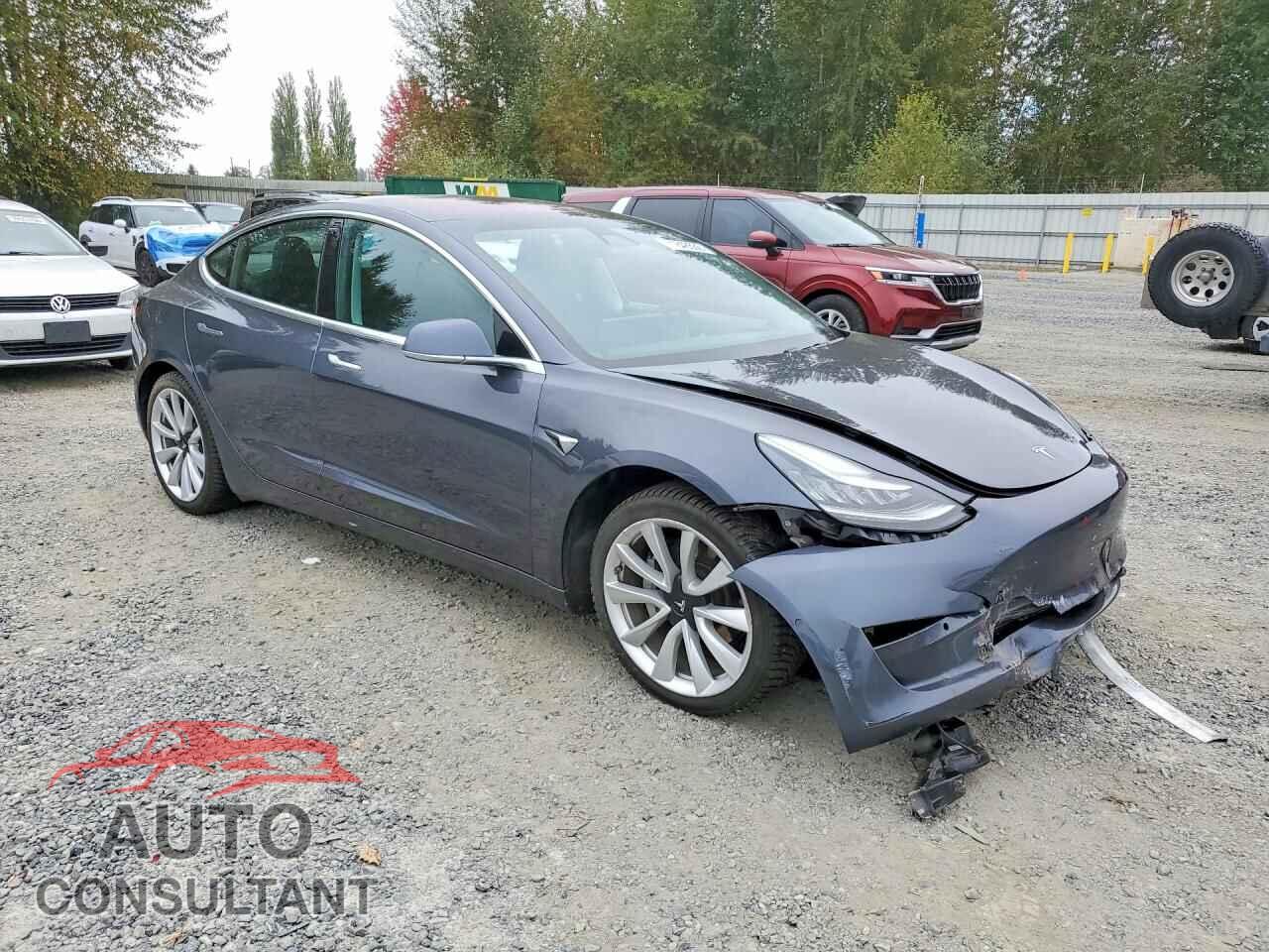 TESLA MODEL 3 2018 - 5YJ3E1EB9JF185361