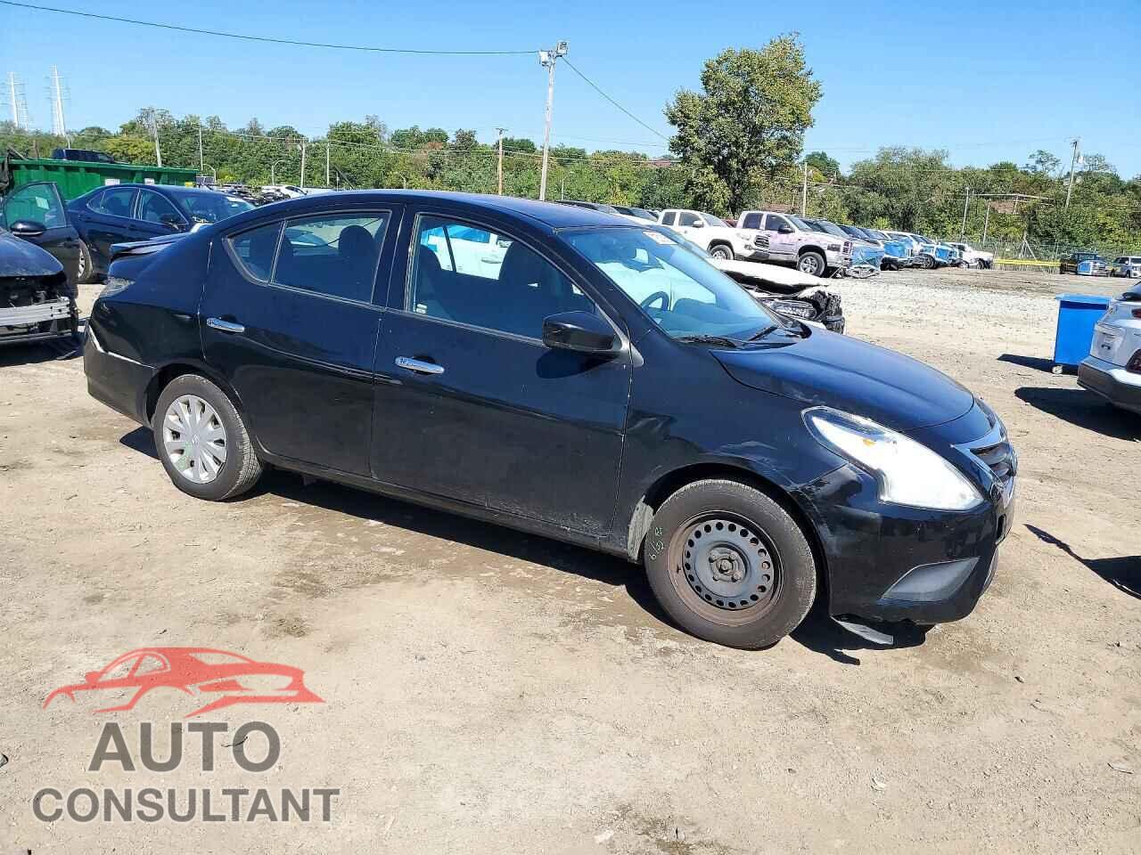 NISSAN VERSA 2017 - 3N1CN7AP3HL806421