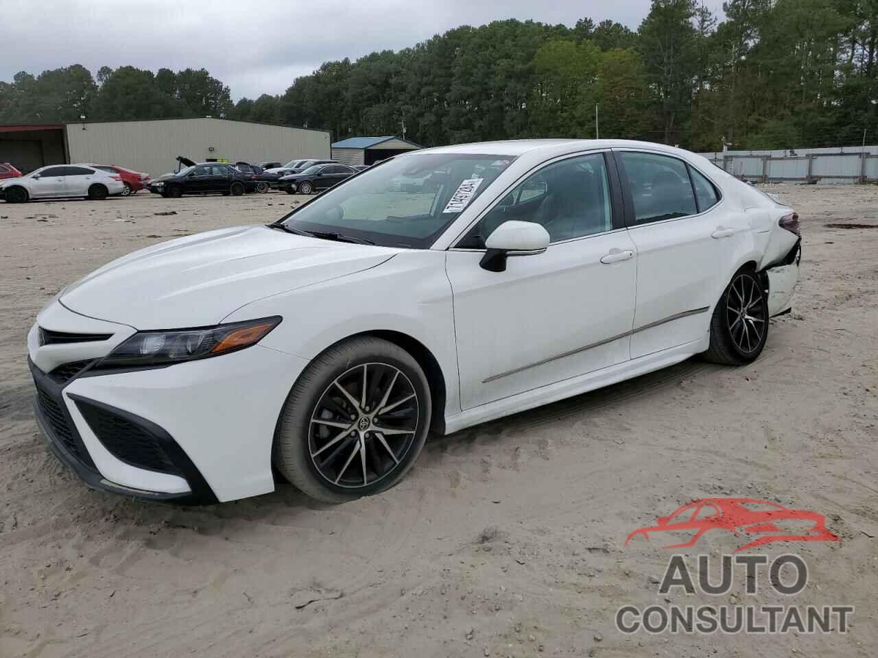 TOYOTA CAMRY 2022 - 4T1G11AK2NU046023